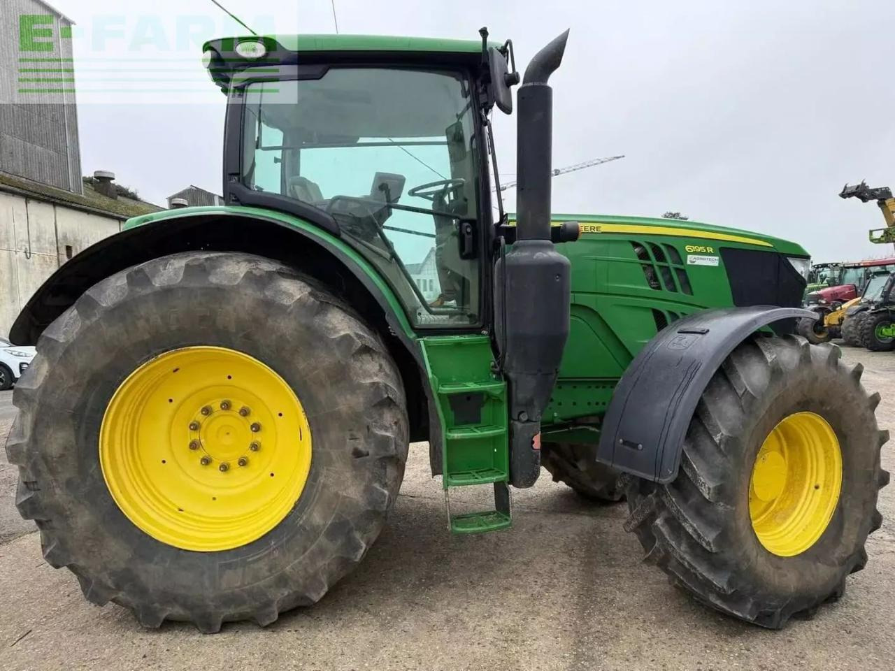 John Deere 6195r - Τρακτέρ: φωτογραφία 3 John Deere 6195r - Τρακτέρ: φωτογραφία 3