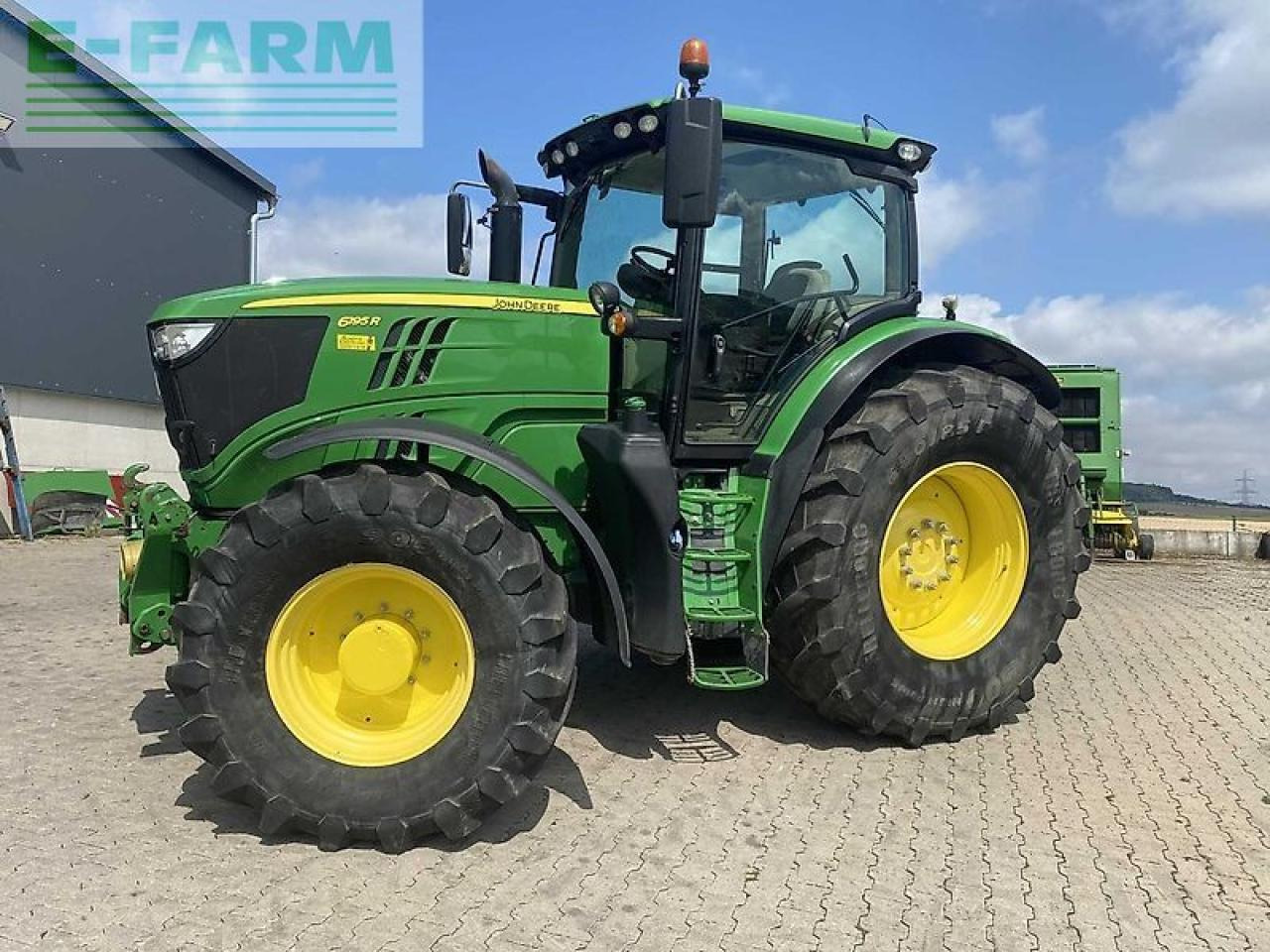 John Deere 6195r - Τρακτέρ: φωτογραφία 1 John Deere 6195r - Τρακτέρ: φωτογραφία 1