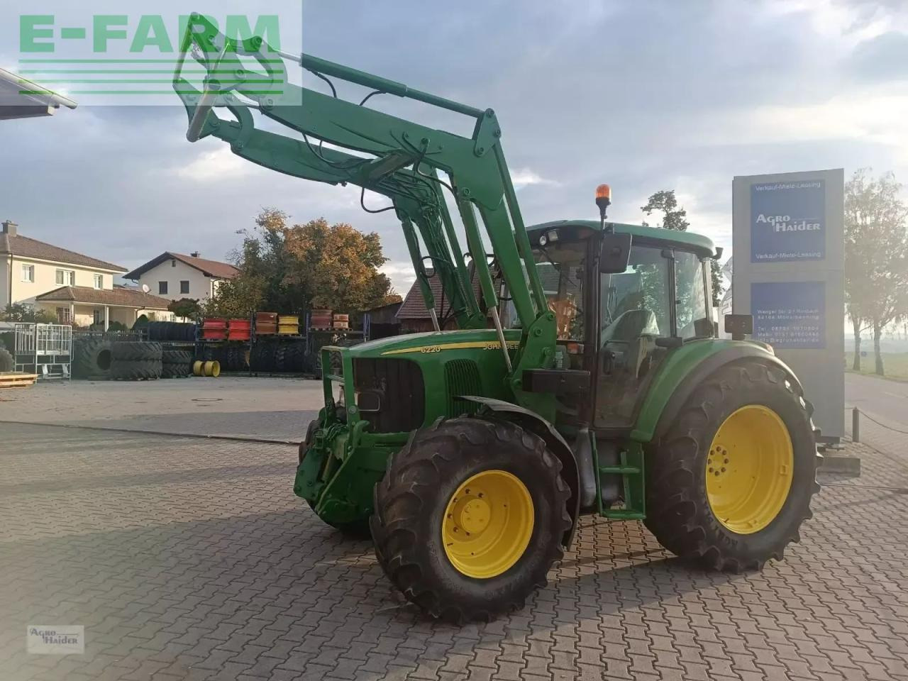 John Deere 6220se - Τρακτέρ: φωτογραφία 4 John Deere 6220se - Τρακτέρ: φωτογραφία 4