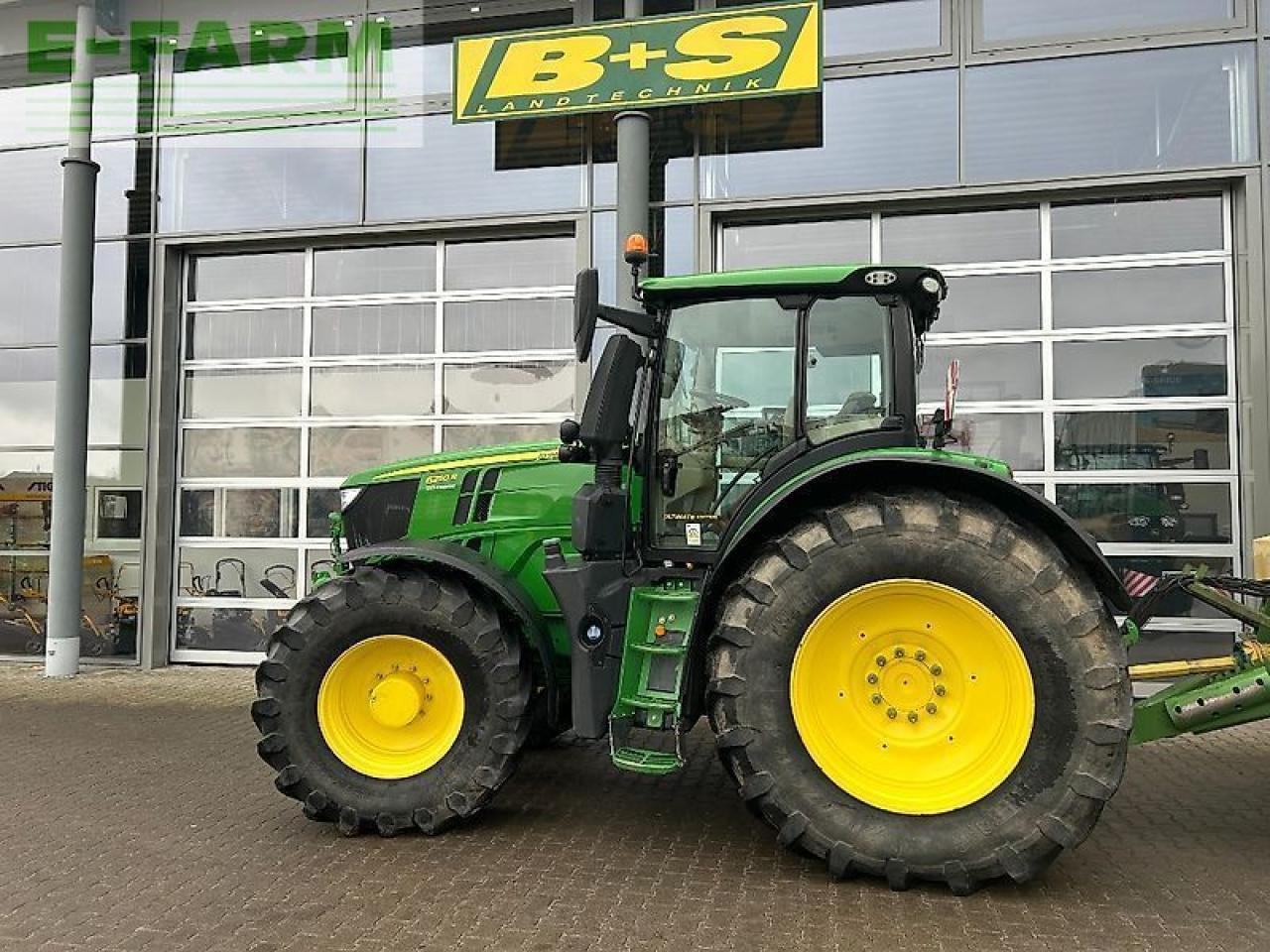 John Deere 6250r - Τρακτέρ: φωτογραφία 1 John Deere 6250r - Τρακτέρ: φωτογραφία 1