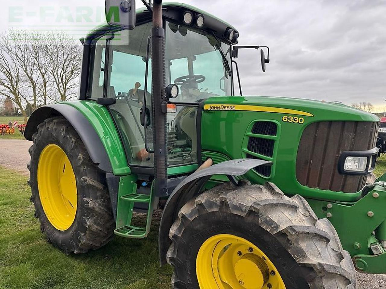 John Deere 6330 - Τρακτέρ: φωτογραφία 3 John Deere 6330 - Τρακτέρ: φωτογραφία 3