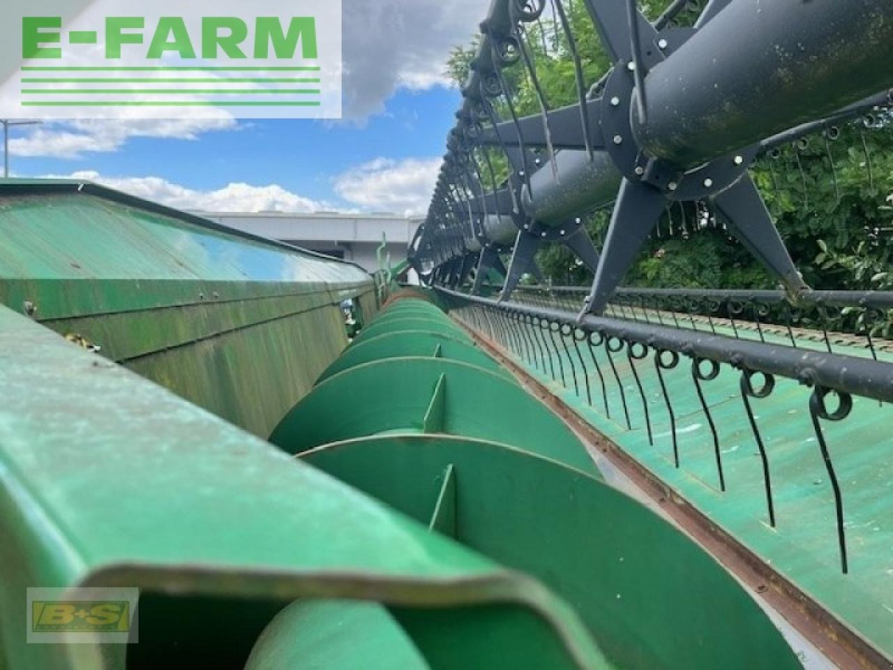 John Deere 635r inkl. rapsvorsatz und wagen - Εξαρτηματα - Ενσιρωτική μηχανή: φωτογραφία 5 John Deere 635r inkl. rapsvorsatz und wagen - Εξαρτηματα - Ενσιρωτική μηχανή: φωτογραφία 5