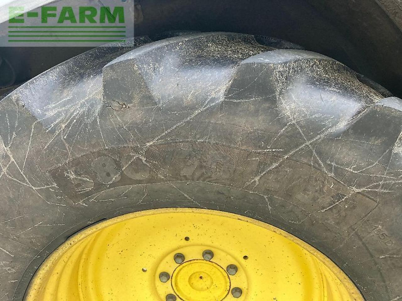 John Deere 6810 - Τρακτέρ: φωτογραφία 3 John Deere 6810 - Τρακτέρ: φωτογραφία 3