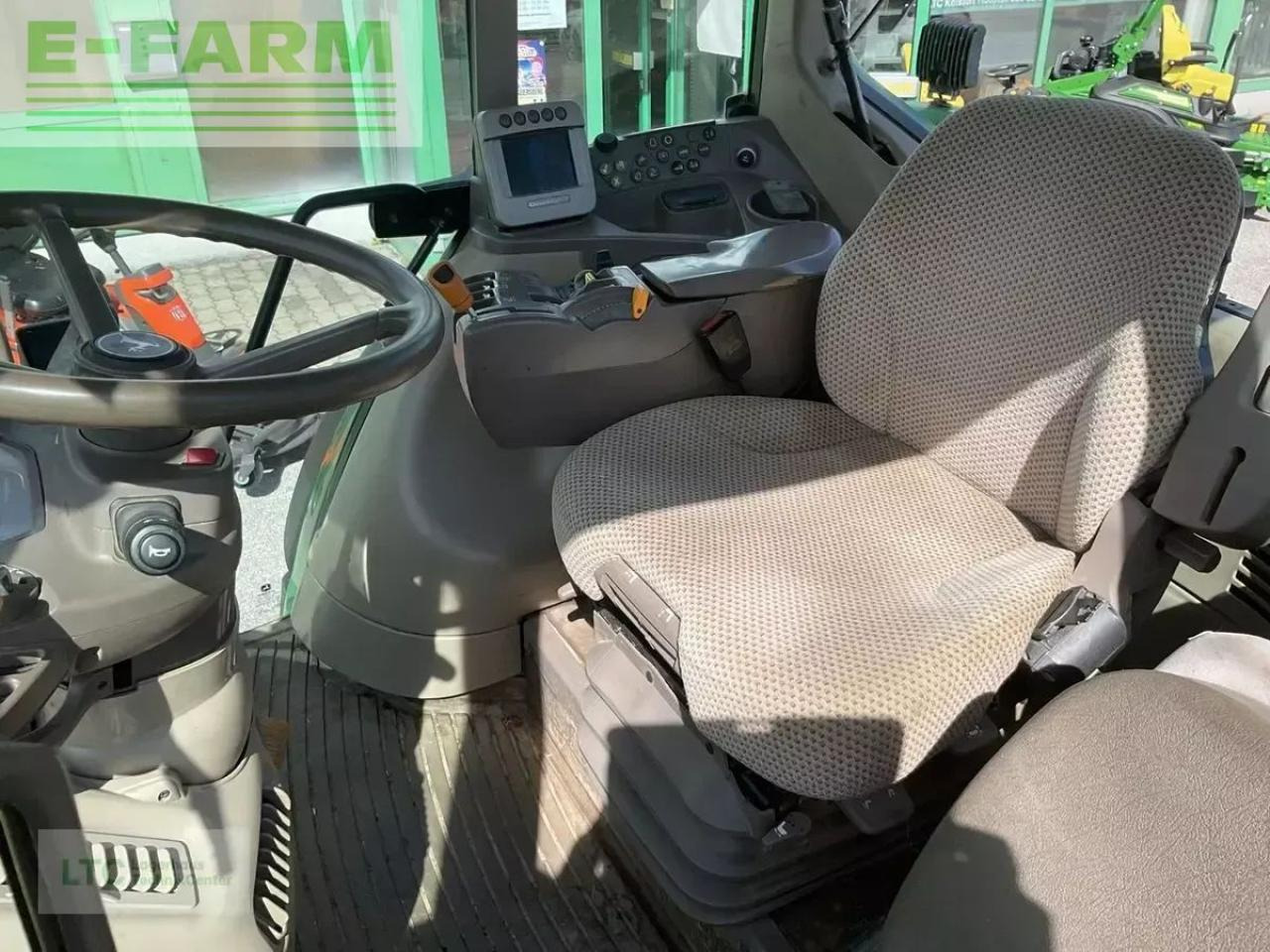 John Deere 6830 - Τρακτέρ: φωτογραφία 5 John Deere 6830 - Τρακτέρ: φωτογραφία 5