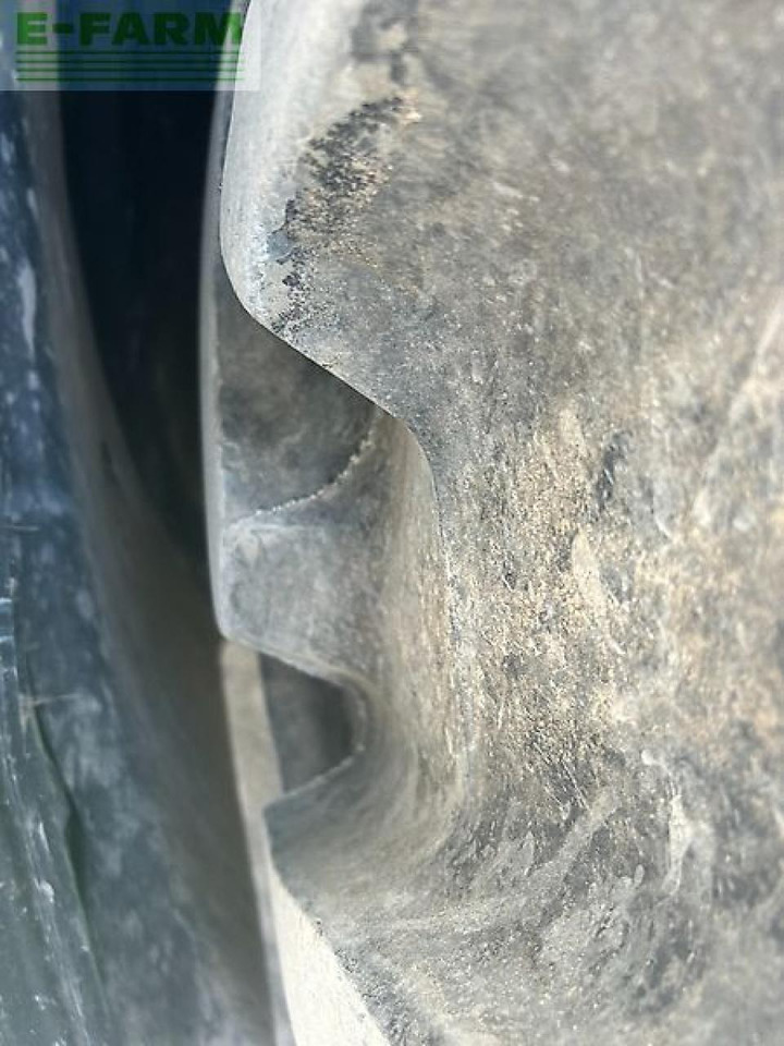 Τρακτέρ John Deere 6r 215: φωτογραφία 8