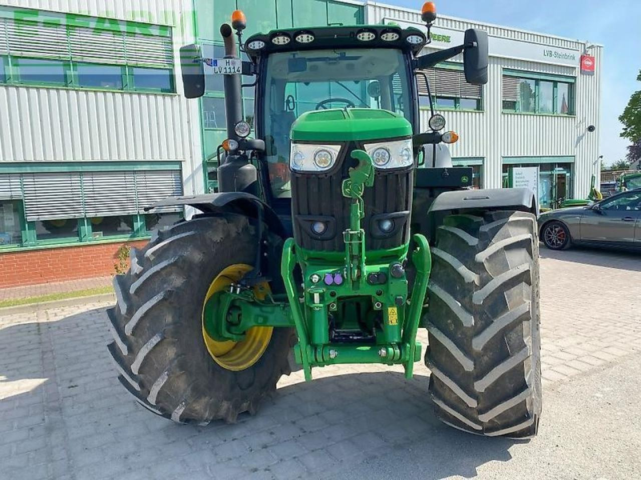 John Deere 6r215 - Τρακτέρ: φωτογραφία 5 John Deere 6r215 - Τρακτέρ: φωτογραφία 5