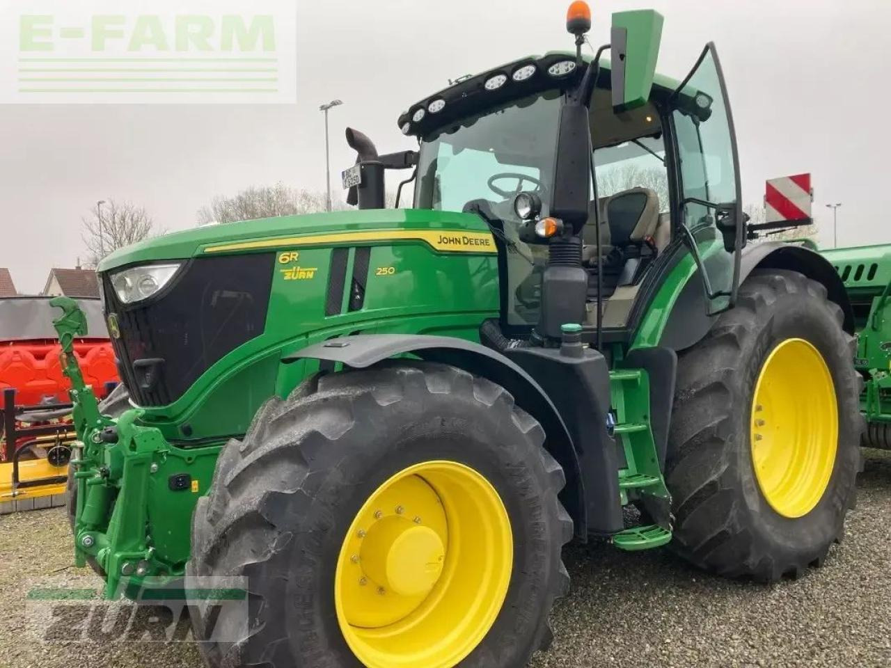 John Deere 6r250 - Τρακτέρ: φωτογραφία 1 John Deere 6r250 - Τρακτέρ: φωτογραφία 1