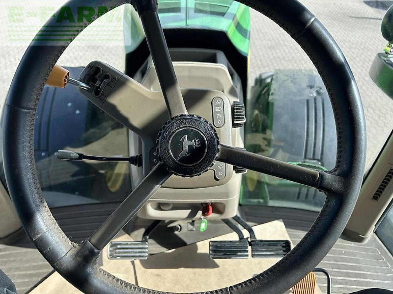 John Deere 7230r - Τρακτέρ: φωτογραφία 5 John Deere 7230r - Τρακτέρ: φωτογραφία 5