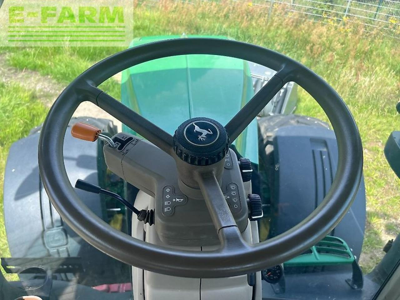 Τρακτέρ John Deere 7290r: φωτογραφία 15 Τρακτέρ John Deere 7290r: φωτογραφία 15