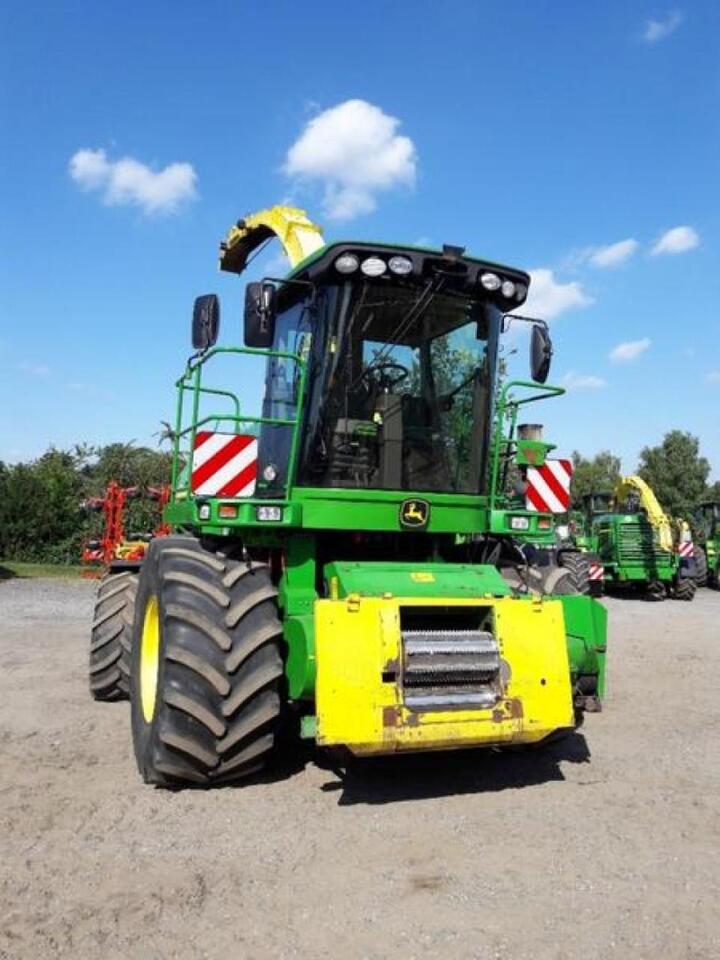 John Deere 7350 ohne vorsatz - Ενσιρωτική μηχανή: φωτογραφία 2 John Deere 7350 ohne vorsatz - Ενσιρωτική μηχανή: φωτογραφία 2