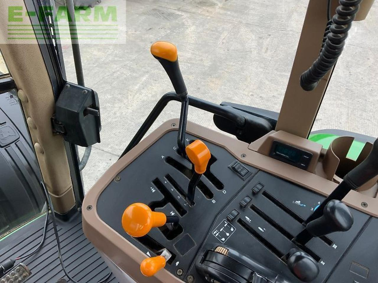 Τρακτέρ John Deere 7710 tractor: φωτογραφία 23