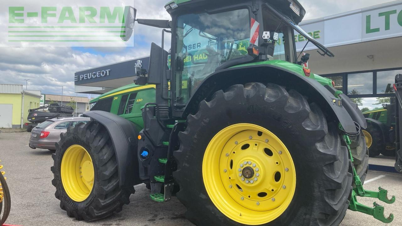 John Deere 7R 330 - Τρακτέρ: φωτογραφία 2 John Deere 7R 330 - Τρακτέρ: φωτογραφία 2