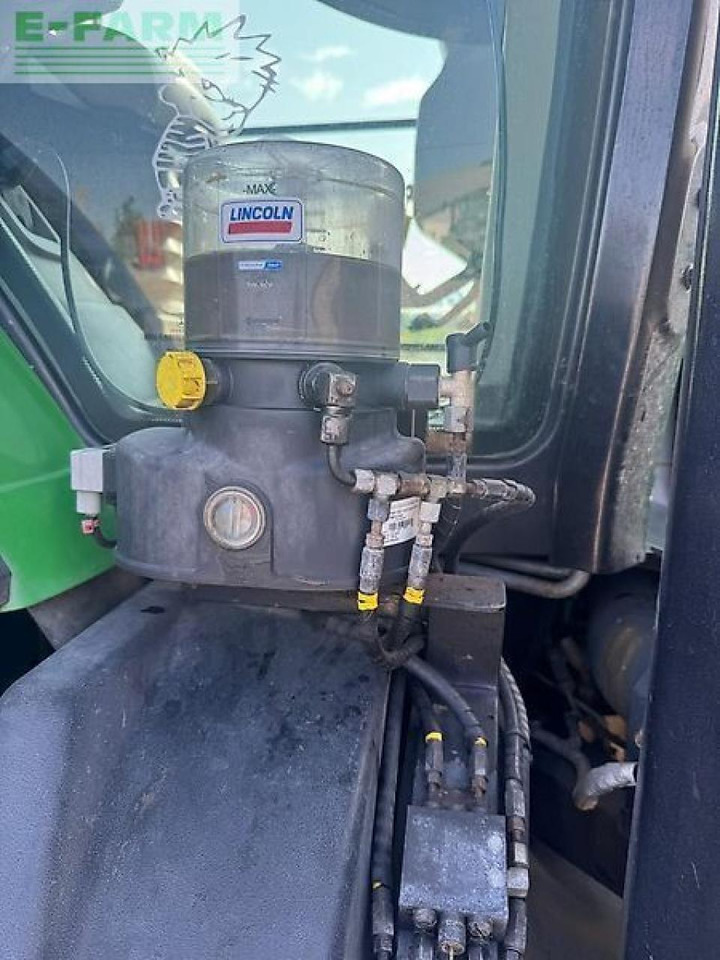 John Deere 8310r - Τρακτέρ: φωτογραφία 3 John Deere 8310r - Τρακτέρ: φωτογραφία 3