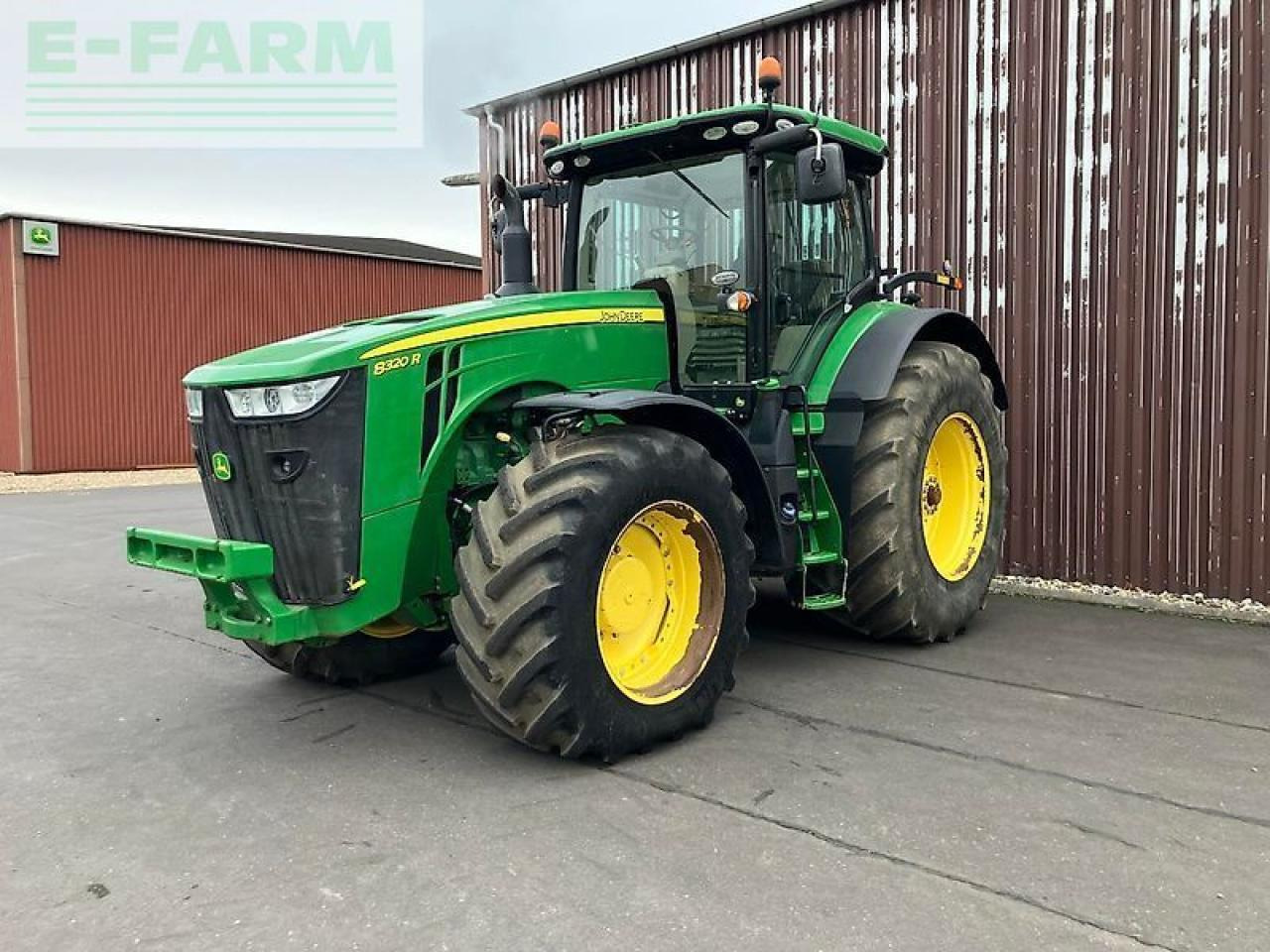 John Deere 8320r - Τρακτέρ: φωτογραφία 1 John Deere 8320r - Τρακτέρ: φωτογραφία 1
