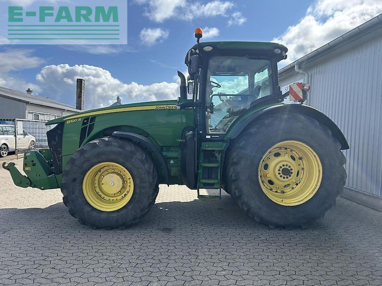 John Deere 8320r - Τρακτέρ: φωτογραφία 2 John Deere 8320r - Τρακτέρ: φωτογραφία 2