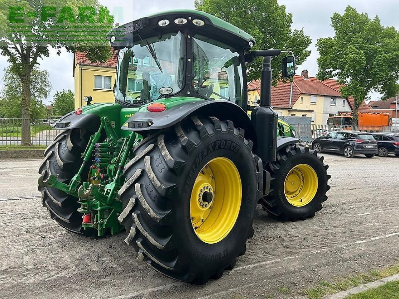 John Deere 8335 r - Τρακτέρ: φωτογραφία 4 John Deere 8335 r - Τρακτέρ: φωτογραφία 4