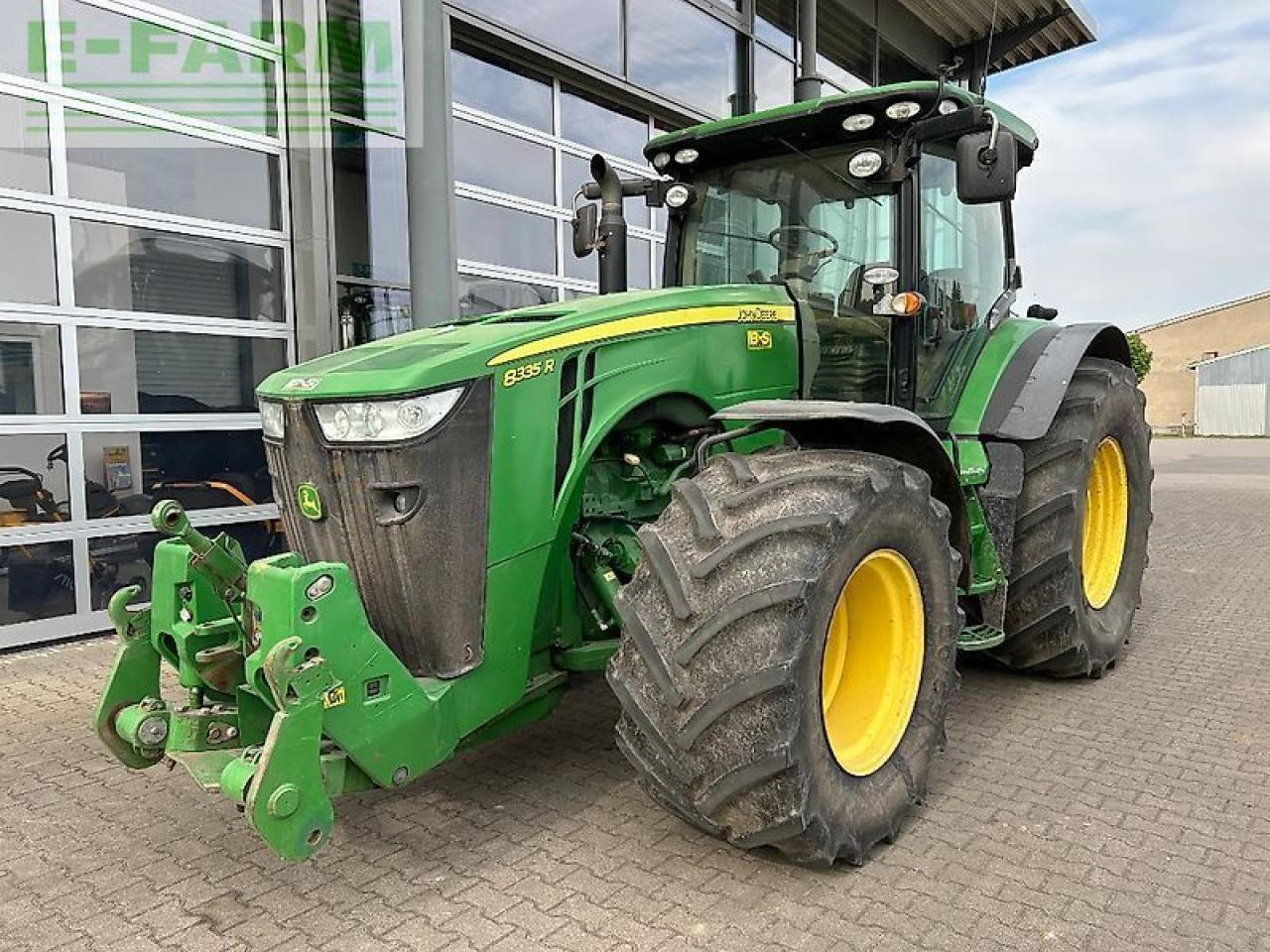 John Deere 8335r - Τρακτέρ: φωτογραφία 2 John Deere 8335r - Τρακτέρ: φωτογραφία 2