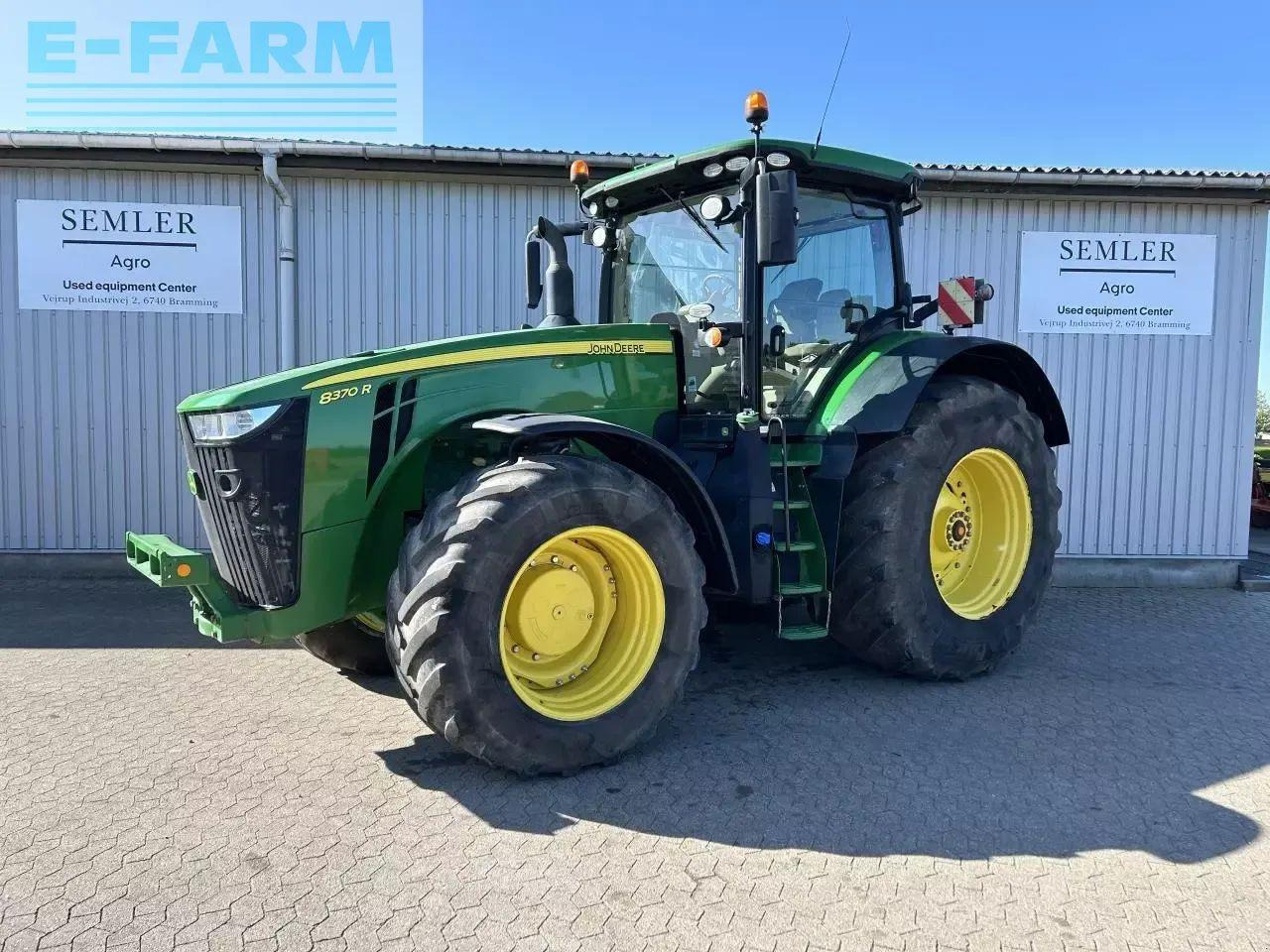 John Deere 8370r - Τρακτέρ: φωτογραφία 1 John Deere 8370r - Τρακτέρ: φωτογραφία 1
