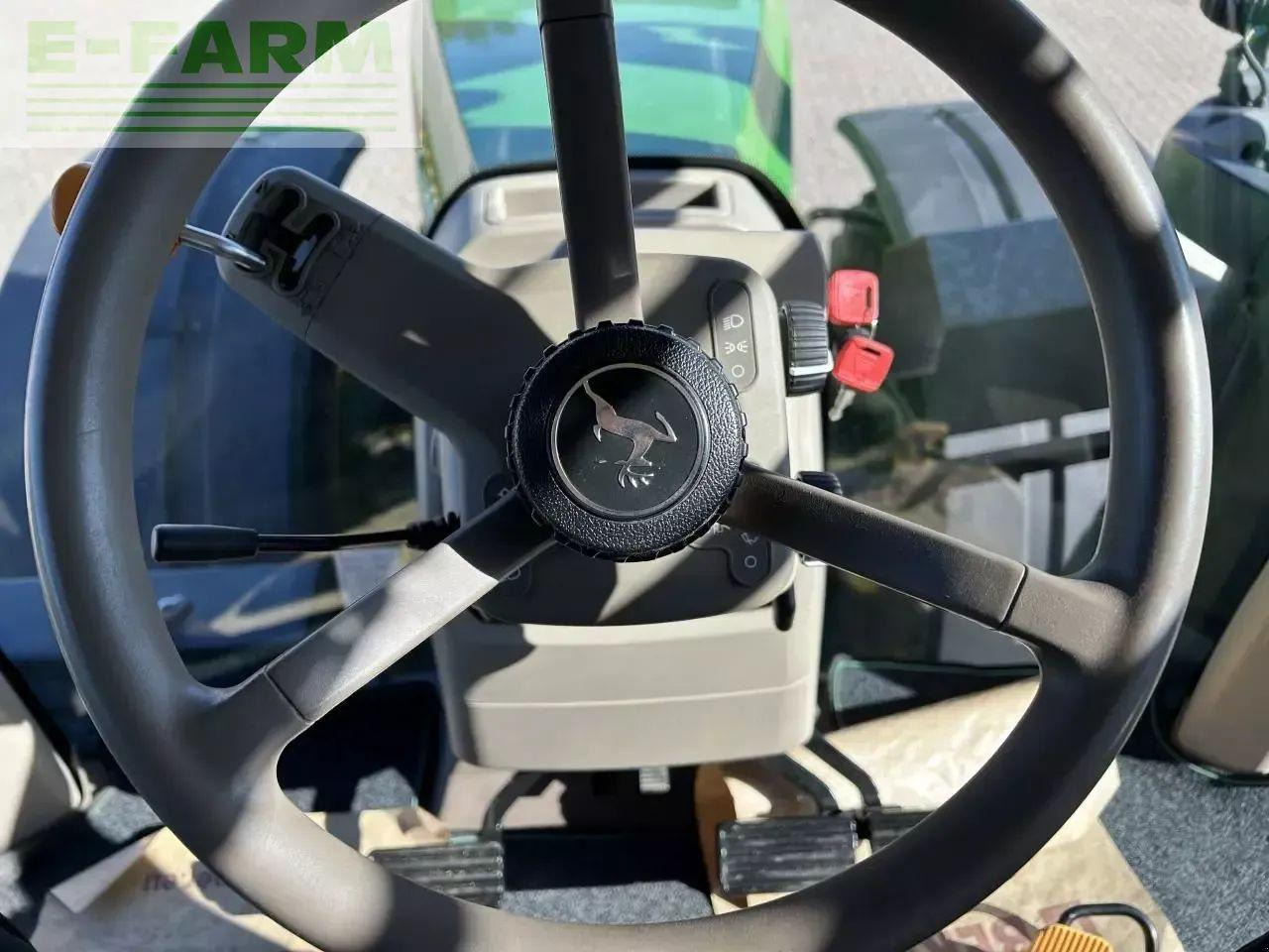 John Deere 8370r - Τρακτέρ: φωτογραφία 4 John Deere 8370r - Τρακτέρ: φωτογραφία 4