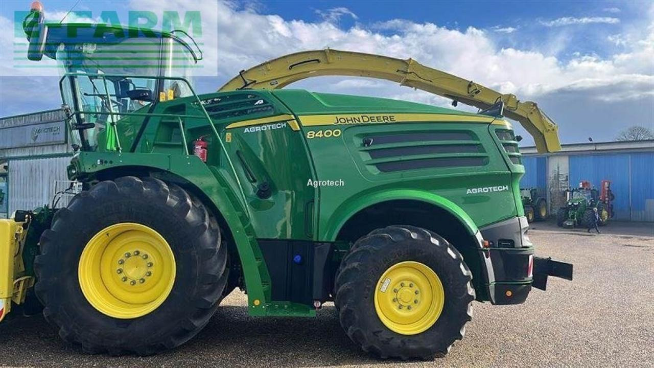 John Deere 8400 - Ενσιρωτική μηχανή: φωτογραφία 5 John Deere 8400 - Ενσιρωτική μηχανή: φωτογραφία 5