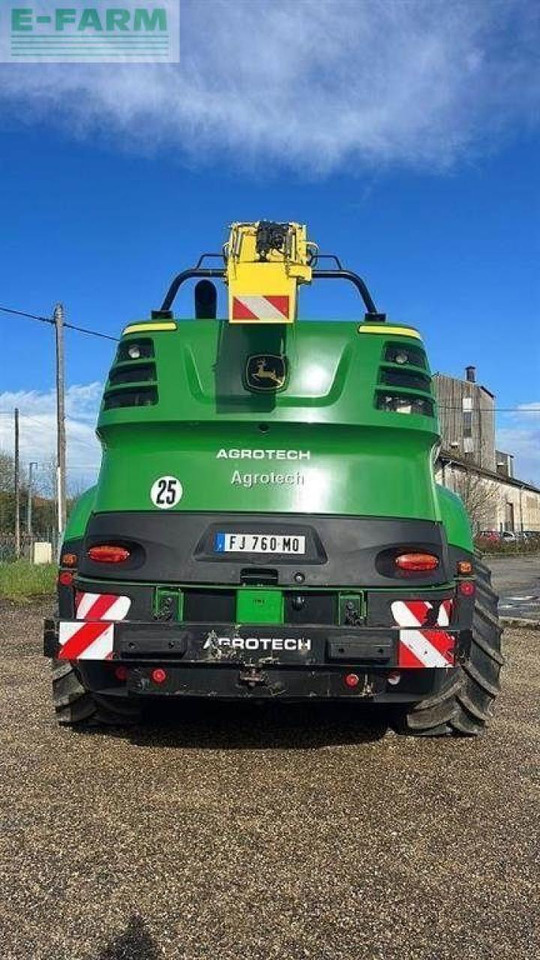 John Deere 8400 - Ενσιρωτική μηχανή: φωτογραφία 4 John Deere 8400 - Ενσιρωτική μηχανή: φωτογραφία 4