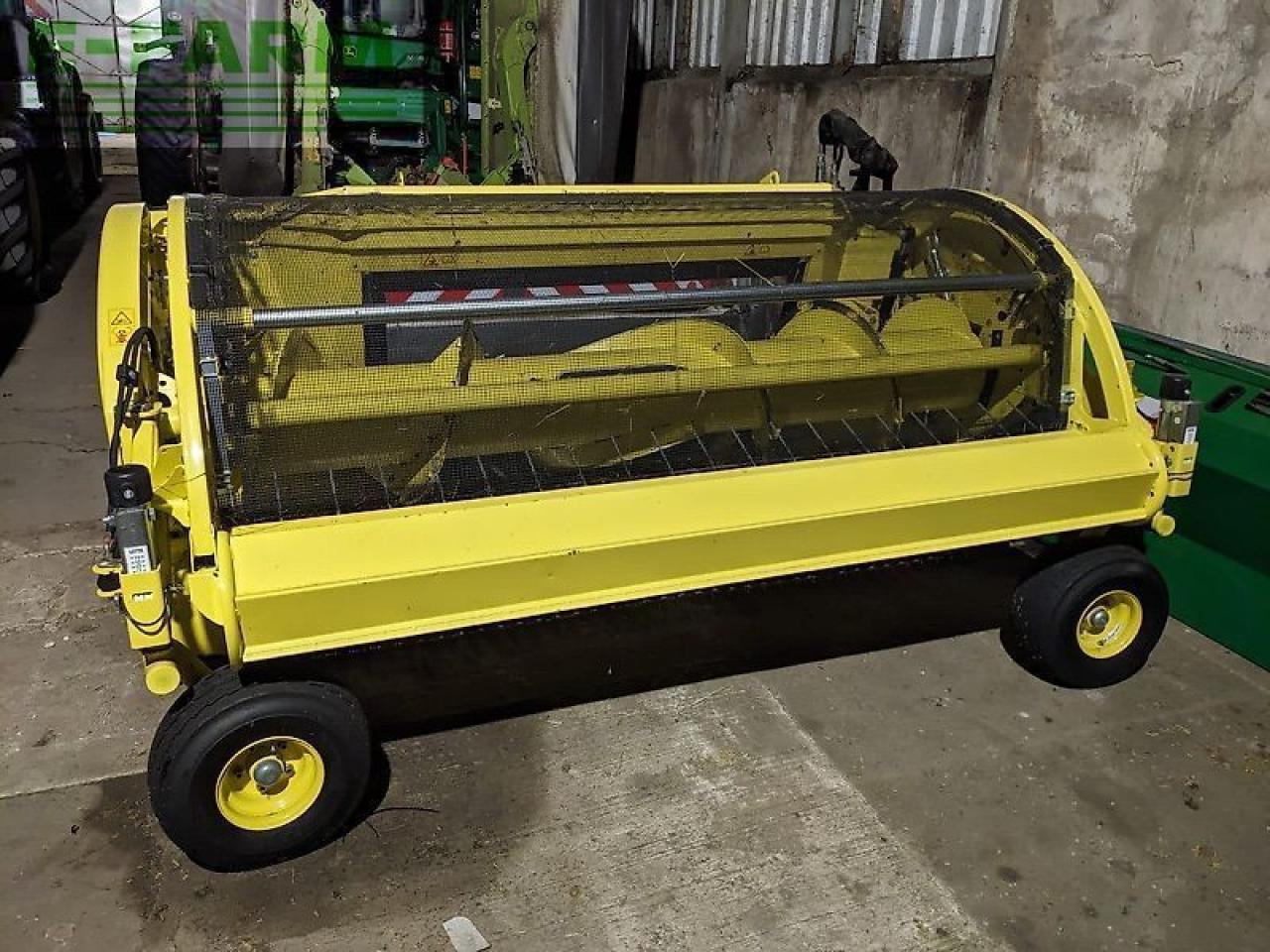 John Deere 8600i - Ενσιρωτική μηχανή: φωτογραφία 2 John Deere 8600i - Ενσιρωτική μηχανή: φωτογραφία 2