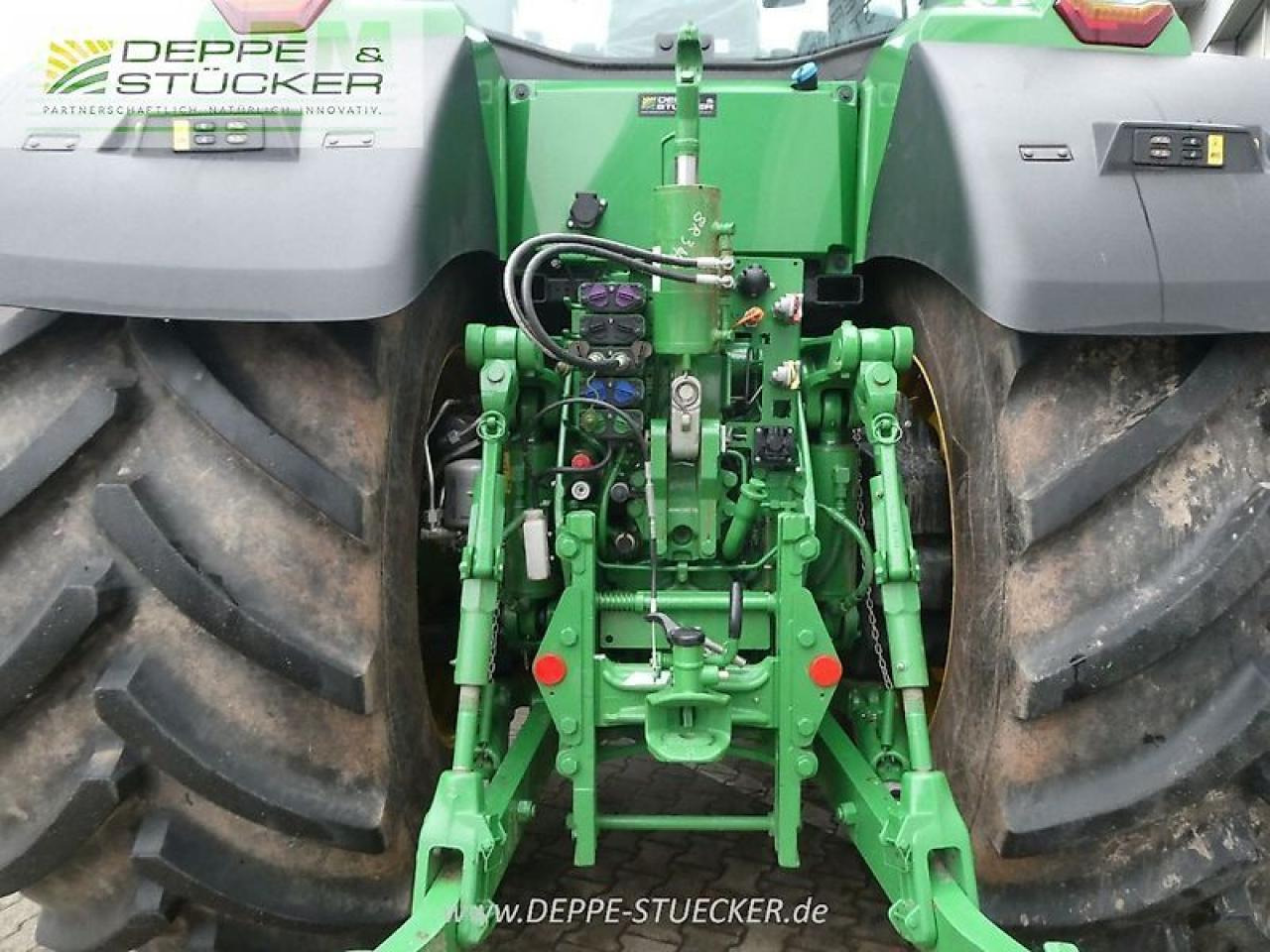 John Deere 8r 340 - Τρακτέρ: φωτογραφία 4 John Deere 8r 340 - Τρακτέρ: φωτογραφία 4
