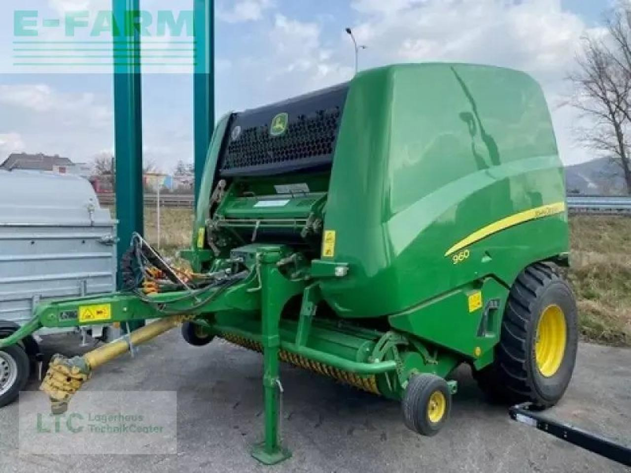 John Deere 960 - Χορτοδετική μηχανή τετράγωνες μπάλες: φωτογραφία 1 John Deere 960 - Χορτοδετική μηχανή τετράγωνες μπάλες: φωτογραφία 1