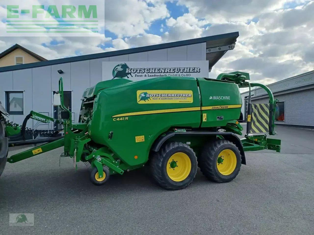 John Deere c441r - Χορτοδετική μηχανή τετράγωνες μπάλες: φωτογραφία 1 John Deere c441r - Χορτοδετική μηχανή τετράγωνες μπάλες: φωτογραφία 1