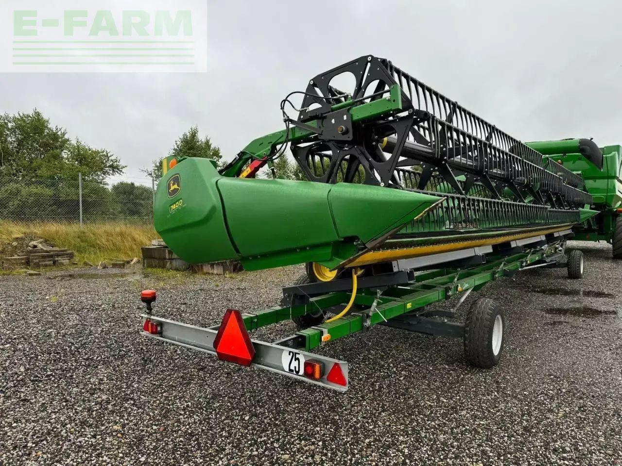 John Deere s790 - Θεριζοαλωνιστική μηχανή: φωτογραφία 5 John Deere s790 - Θεριζοαλωνιστική μηχανή: φωτογραφία 5