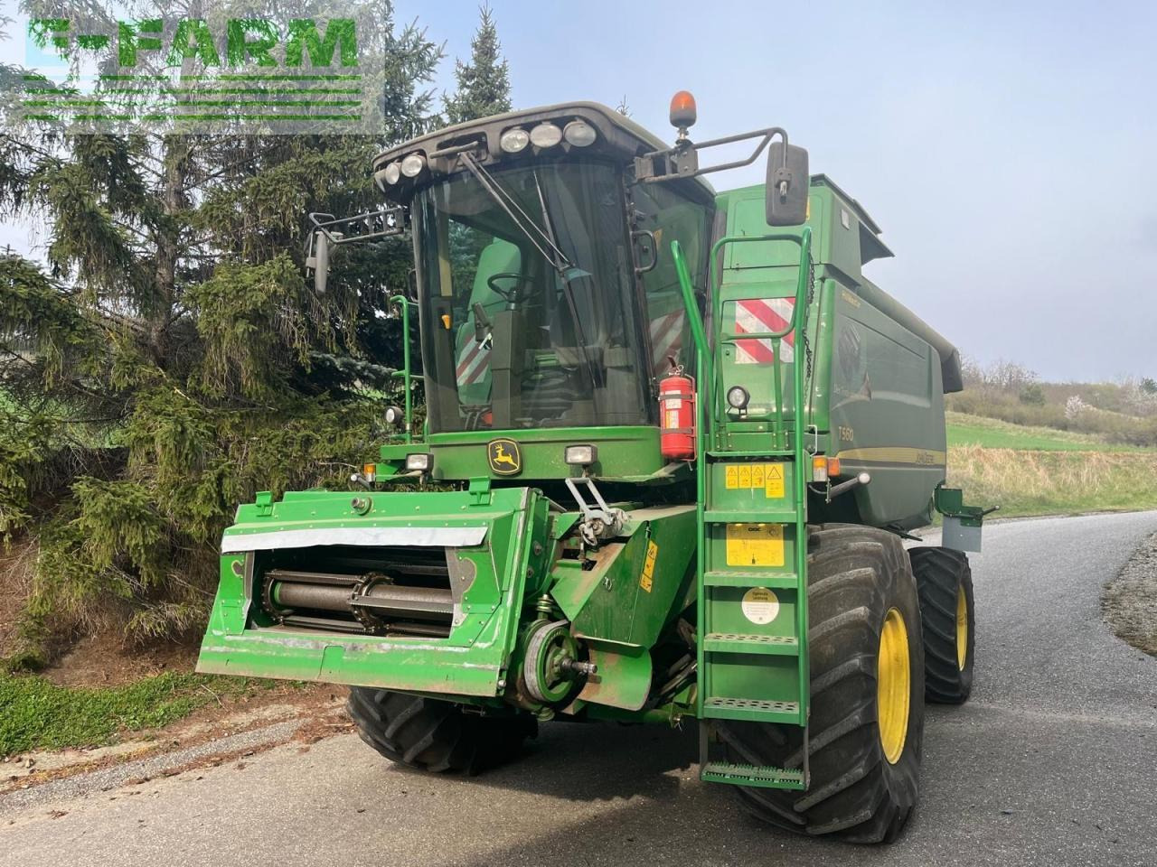 John Deere t560 - Θεριζοαλωνιστική μηχανή: φωτογραφία 1 John Deere t560 - Θεριζοαλωνιστική μηχανή: φωτογραφία 1