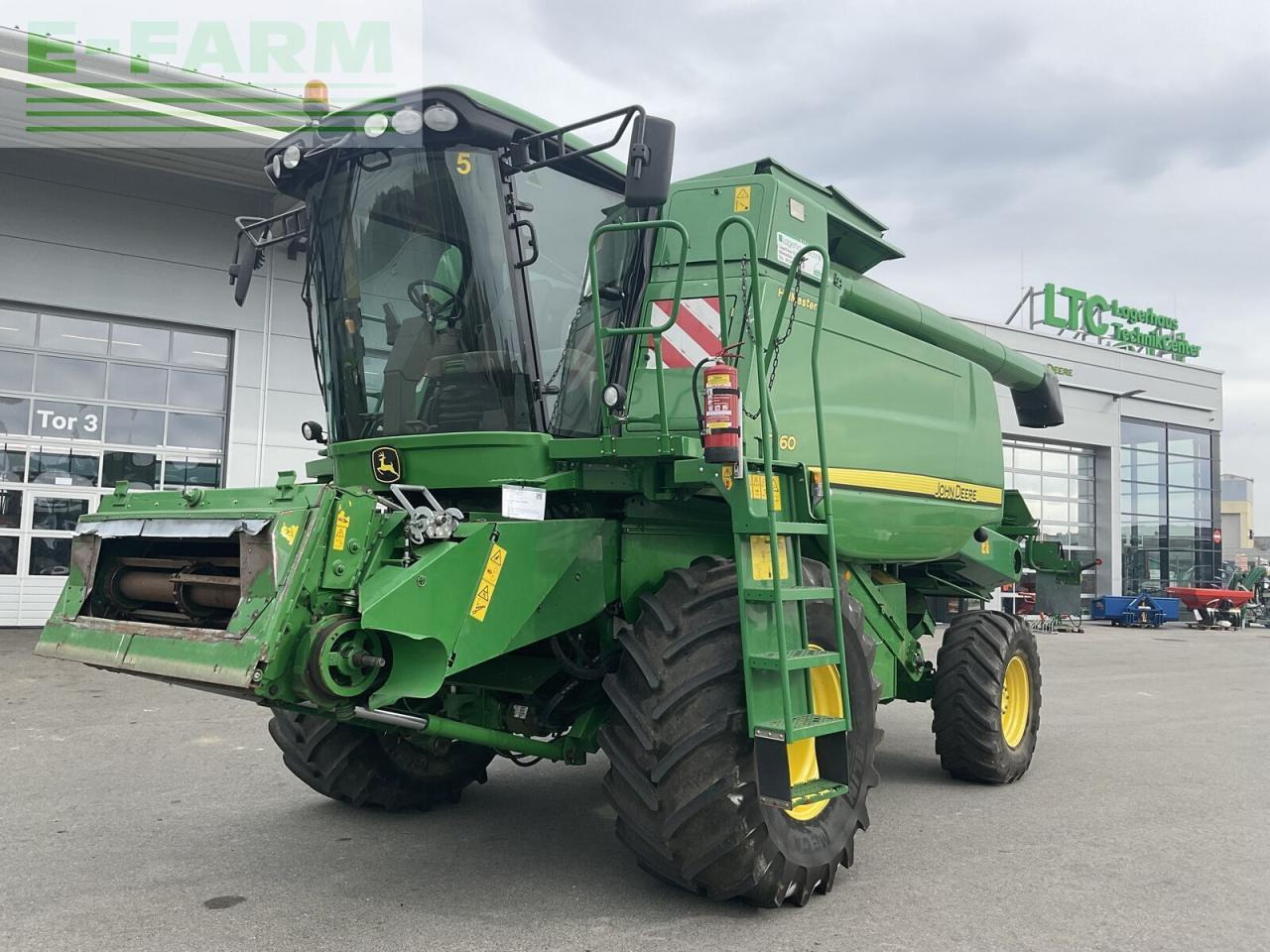 John Deere t560hm - Θεριζοαλωνιστική μηχανή: φωτογραφία 1 John Deere t560hm - Θεριζοαλωνιστική μηχανή: φωτογραφία 1