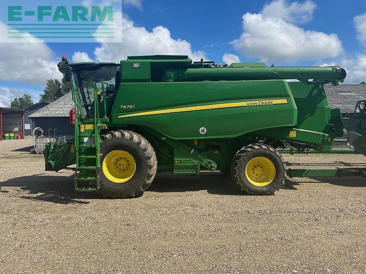 John Deere t670i - Θεριζοαλωνιστική μηχανή: φωτογραφία 2 John Deere t670i - Θεριζοαλωνιστική μηχανή: φωτογραφία 2