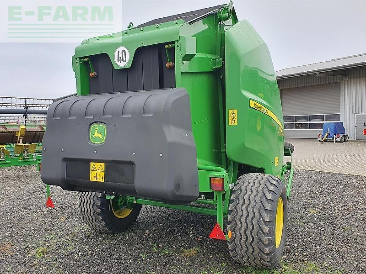 John Deere v461m demo - Χορτοδετική μηχανή τετράγωνες μπάλες: φωτογραφία 5 John Deere v461m demo - Χορτοδετική μηχανή τετράγωνες μπάλες: φωτογραφία 5