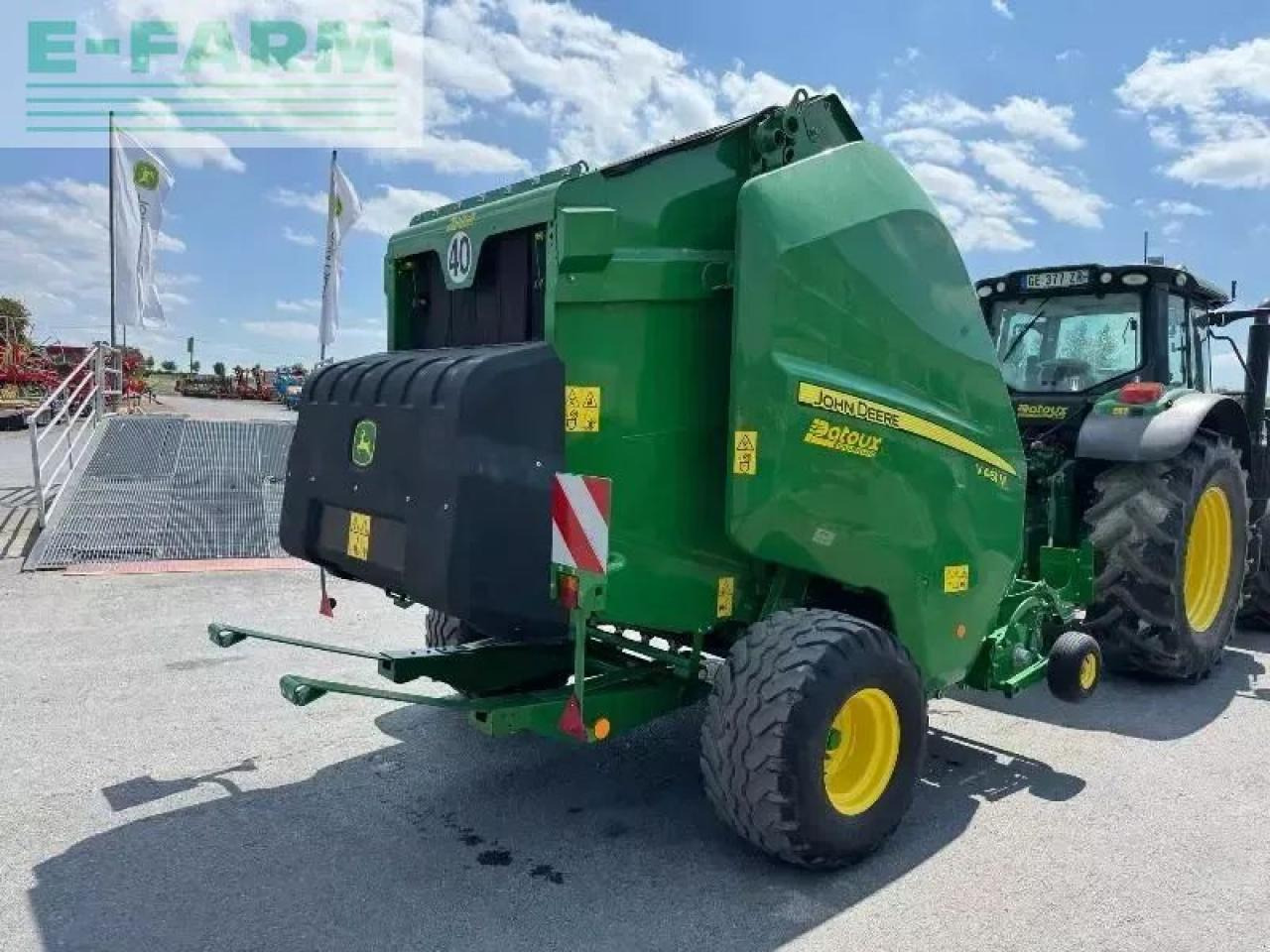 John Deere v461m - Χορτοδετική μηχανή τετράγωνες μπάλες: φωτογραφία 4 John Deere v461m - Χορτοδετική μηχανή τετράγωνες μπάλες: φωτογραφία 4