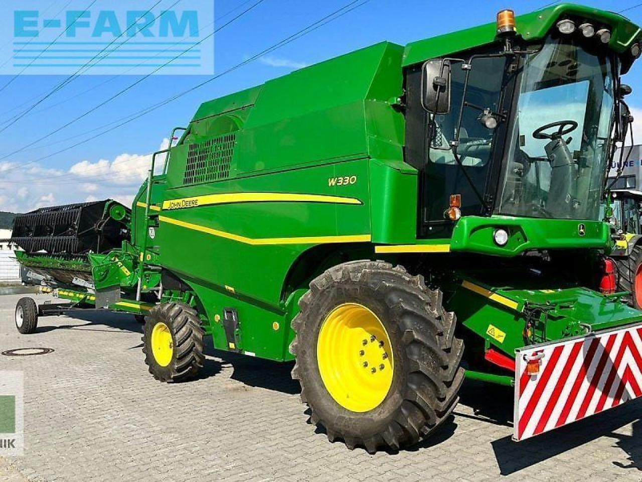 John Deere w330 - Θεριζοαλωνιστική μηχανή: φωτογραφία 1 John Deere w330 - Θεριζοαλωνιστική μηχανή: φωτογραφία 1
