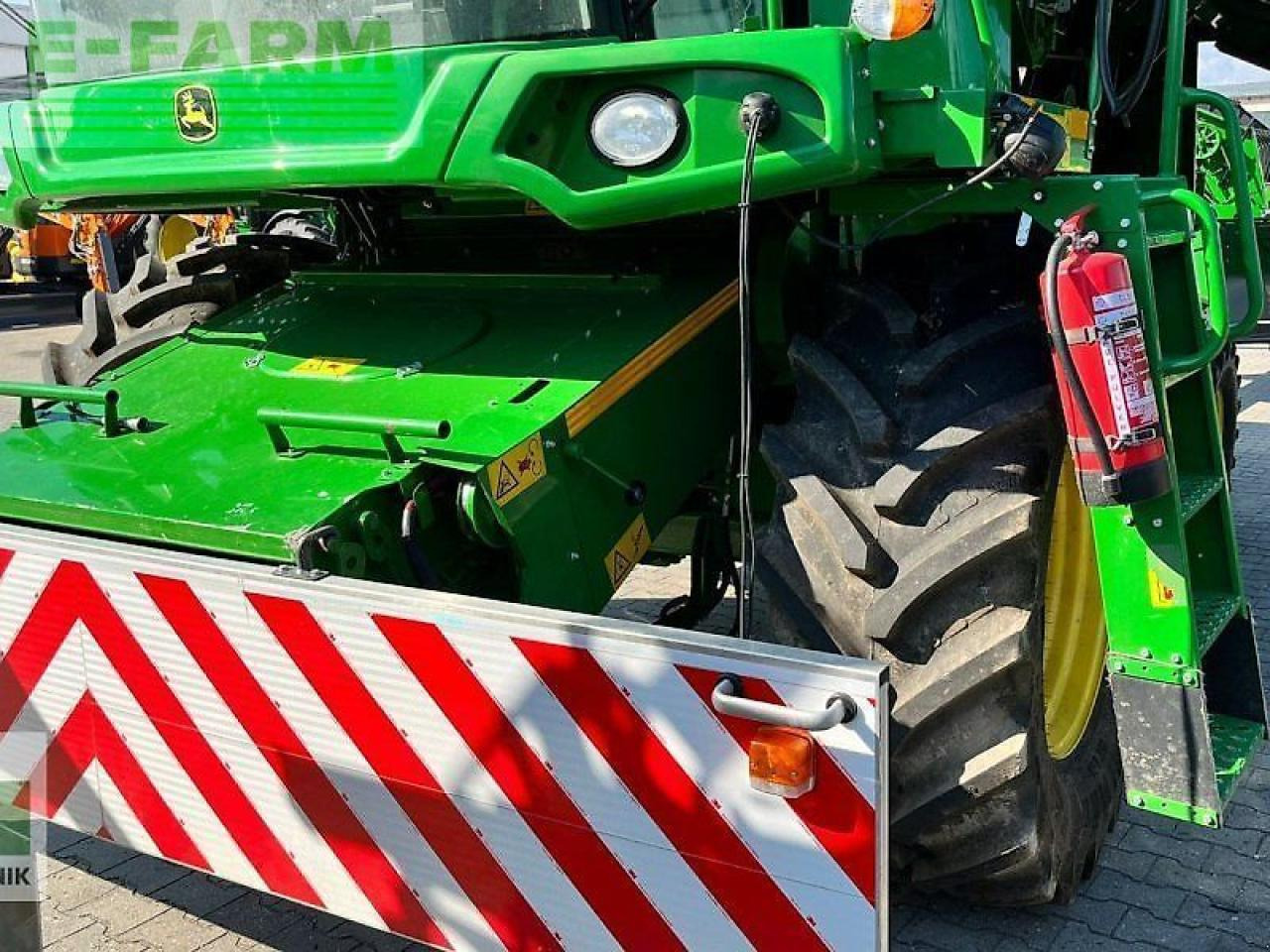 John Deere w330 - Θεριζοαλωνιστική μηχανή: φωτογραφία 4 John Deere w330 - Θεριζοαλωνιστική μηχανή: φωτογραφία 4