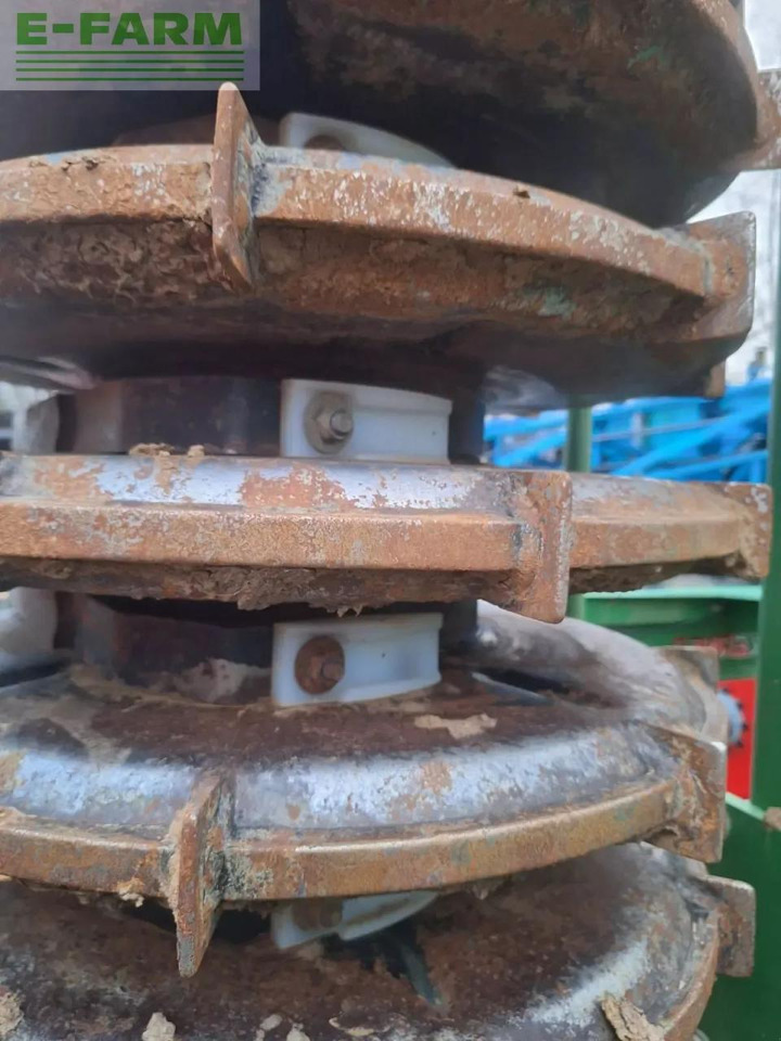 Kerner x3 - Καλλιεργητής: φωτογραφία 4 Kerner x3 - Καλλιεργητής: φωτογραφία 4