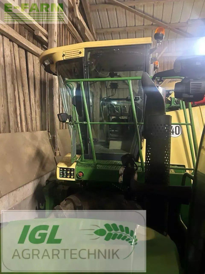 Krone big x v 8 - Ενσιρωτική μηχανή: φωτογραφία 4 Krone big x v 8 - Ενσιρωτική μηχανή: φωτογραφία 4