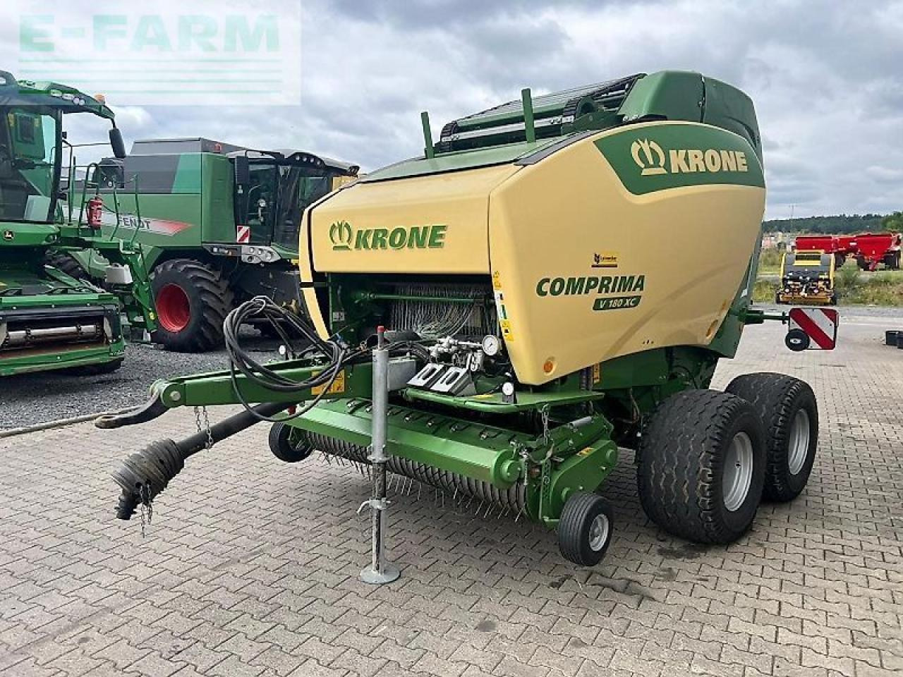 Krone comprima v 180 xc - Χορτοδετική μηχανή τετράγωνες μπάλες: φωτογραφία 2 Krone comprima v 180 xc - Χορτοδετική μηχανή τετράγωνες μπάλες: φωτογραφία 2