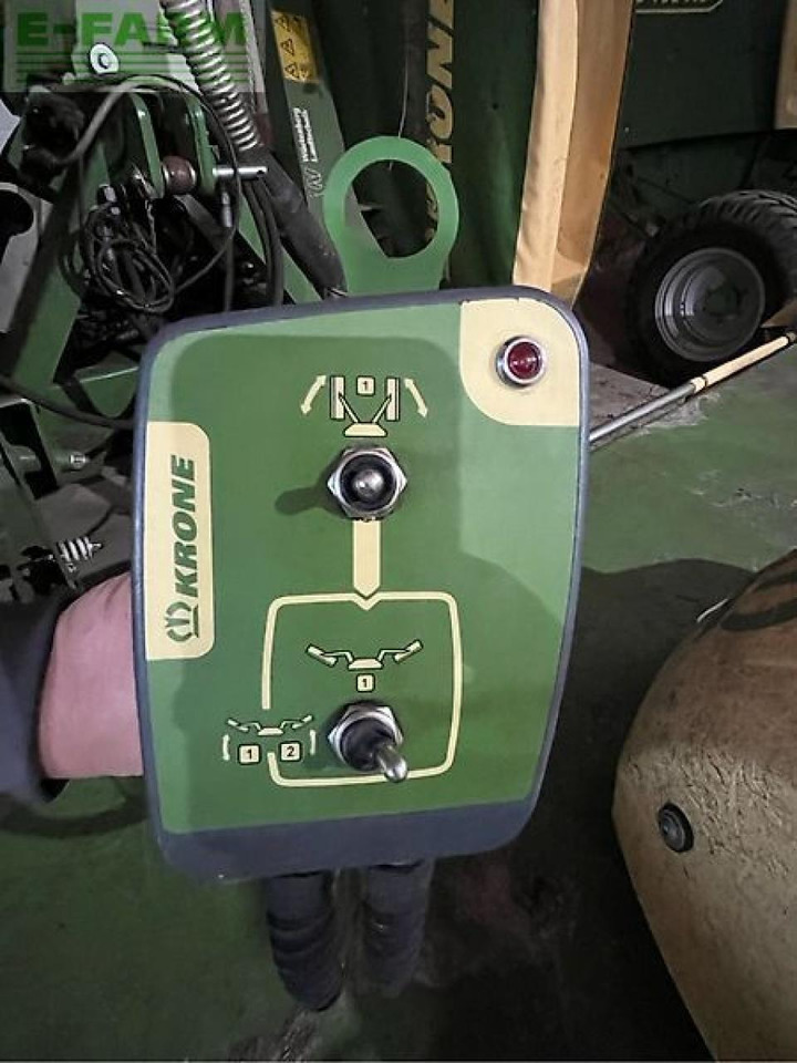 Krone easy cut b 890 - Χορτοκοπτικό: φωτογραφία 2 Krone easy cut b 890 - Χορτοκοπτικό: φωτογραφία 2