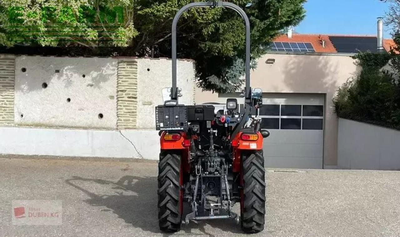 Kubota ek1-261 - Τρακτέρ: φωτογραφία 5 Kubota ek1-261 - Τρακτέρ: φωτογραφία 5