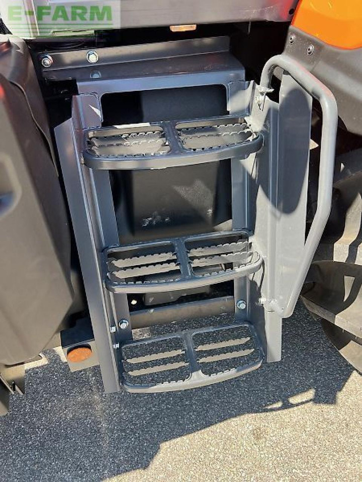 Kubota m6132 - Τρακτέρ: φωτογραφία 5 Kubota m6132 - Τρακτέρ: φωτογραφία 5