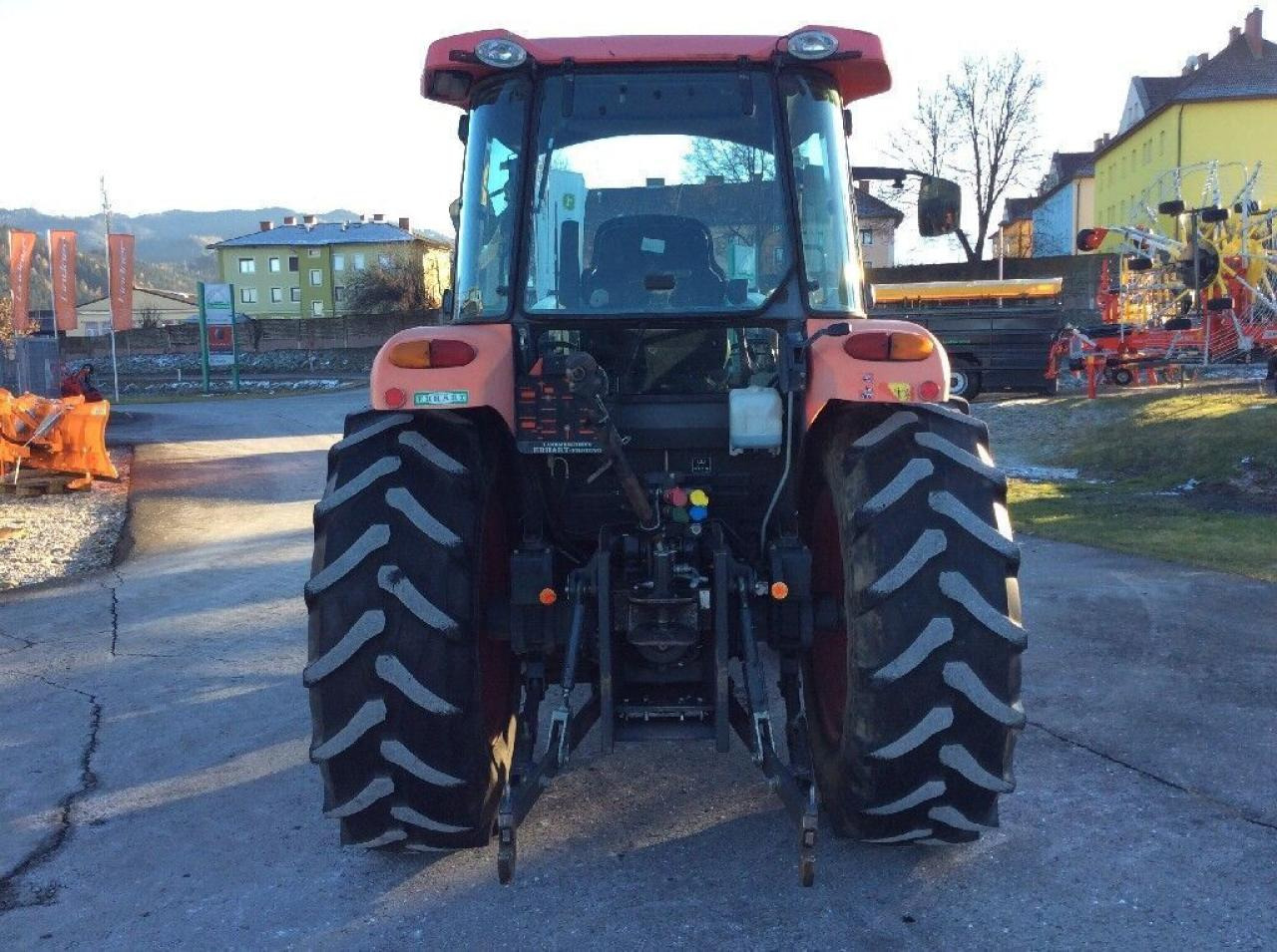 Τρακτέρ Kubota m7040: φωτογραφία 7 Τρακτέρ Kubota m7040: φωτογραφία 7