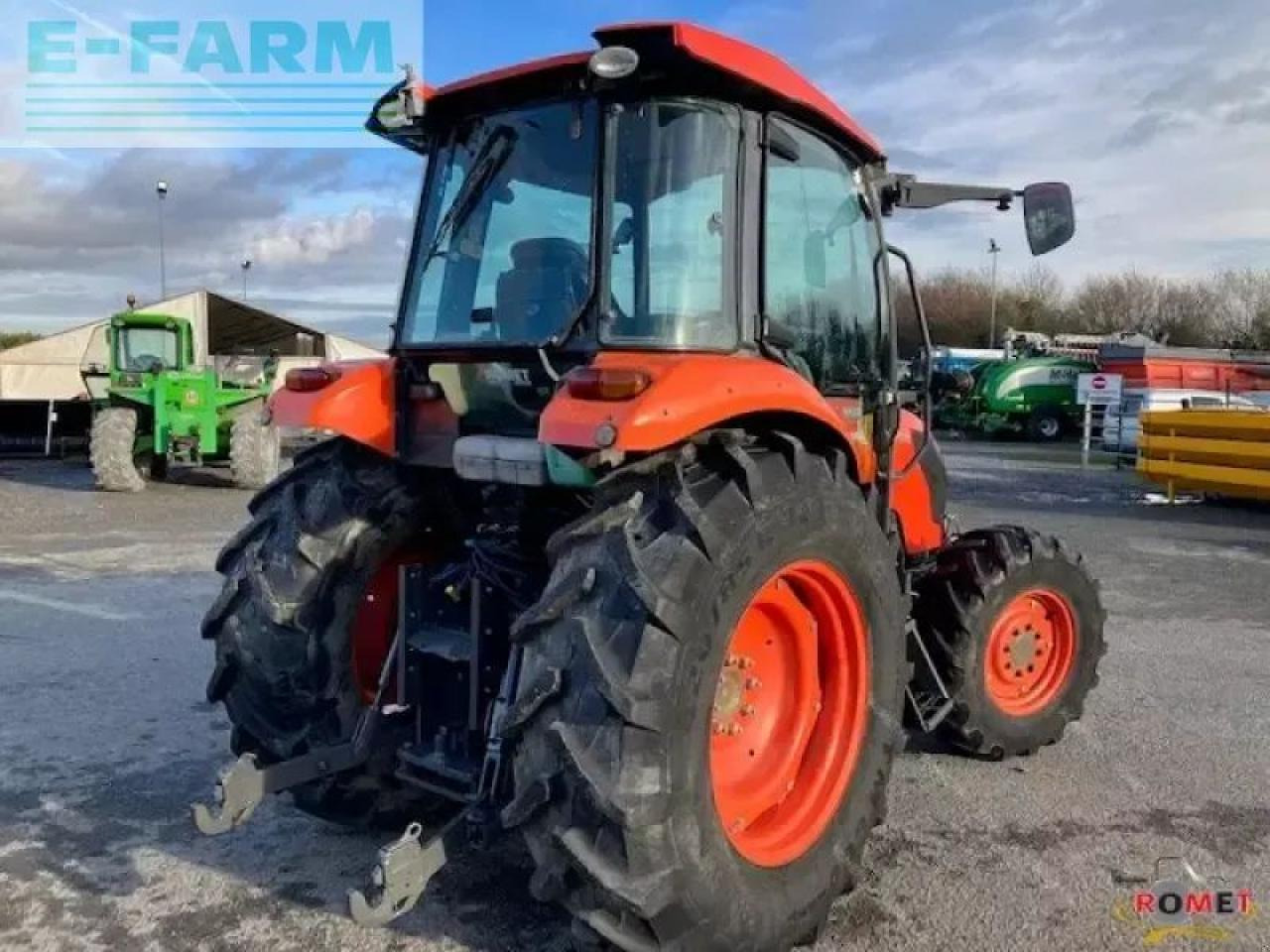 Kubota m7060 - Τρακτέρ: φωτογραφία 4 Kubota m7060 - Τρακτέρ: φωτογραφία 4
