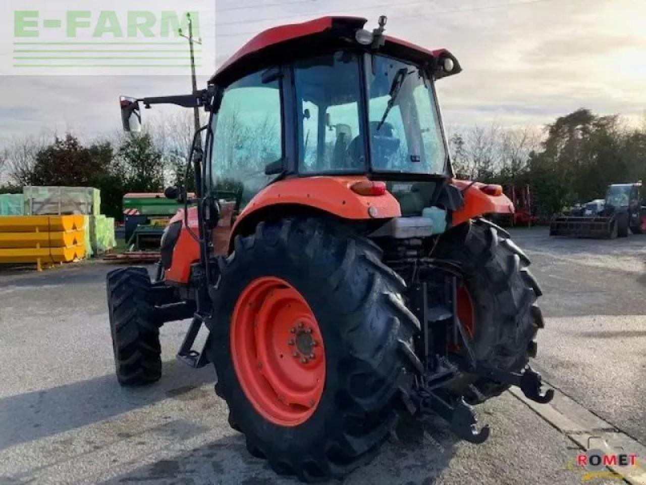 Kubota m7060 - Τρακτέρ: φωτογραφία 3 Kubota m7060 - Τρακτέρ: φωτογραφία 3