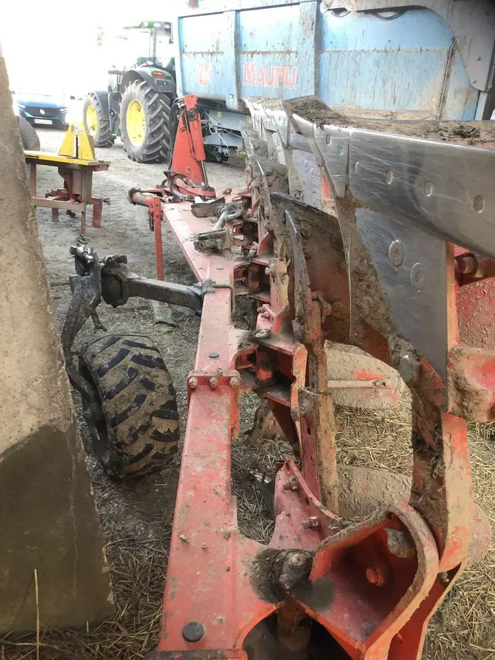 Kuhn 122 varimaster - Άροτρο: φωτογραφία 4 Kuhn 122 varimaster - Άροτρο: φωτογραφία 4