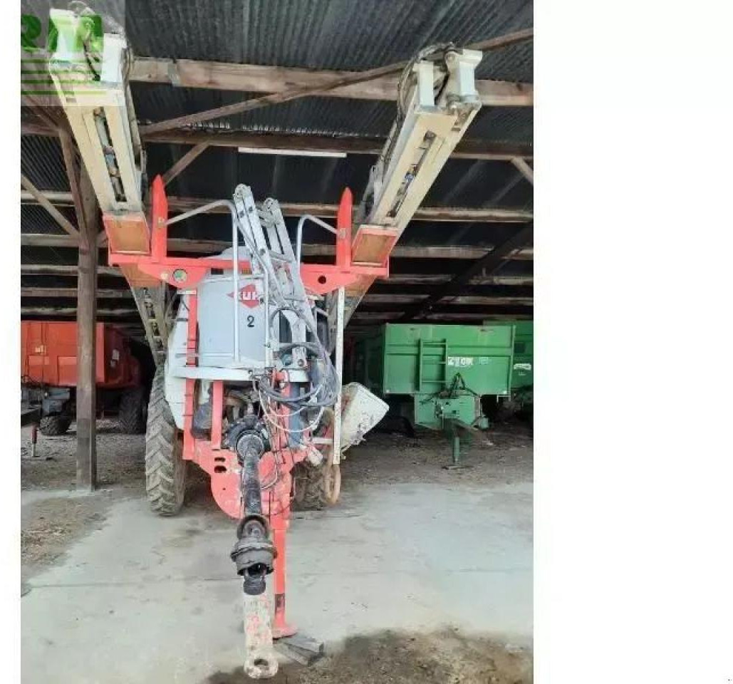 Kuhn atlantique3200 - Συρόμενο ψεκαστικό: φωτογραφία 1 Kuhn atlantique3200 - Συρόμενο ψεκαστικό: φωτογραφία 1