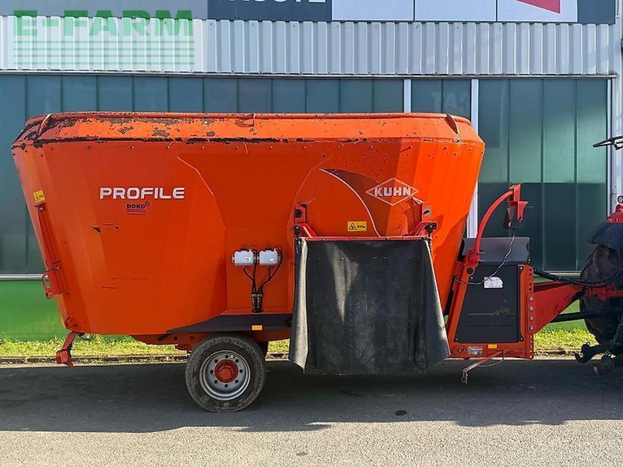 Kuhn futtermischwagen 1670 - Μηχανηματα κτηνοτροφιασ: φωτογραφία 2 Kuhn futtermischwagen 1670 - Μηχανηματα κτηνοτροφιασ: φωτογραφία 2