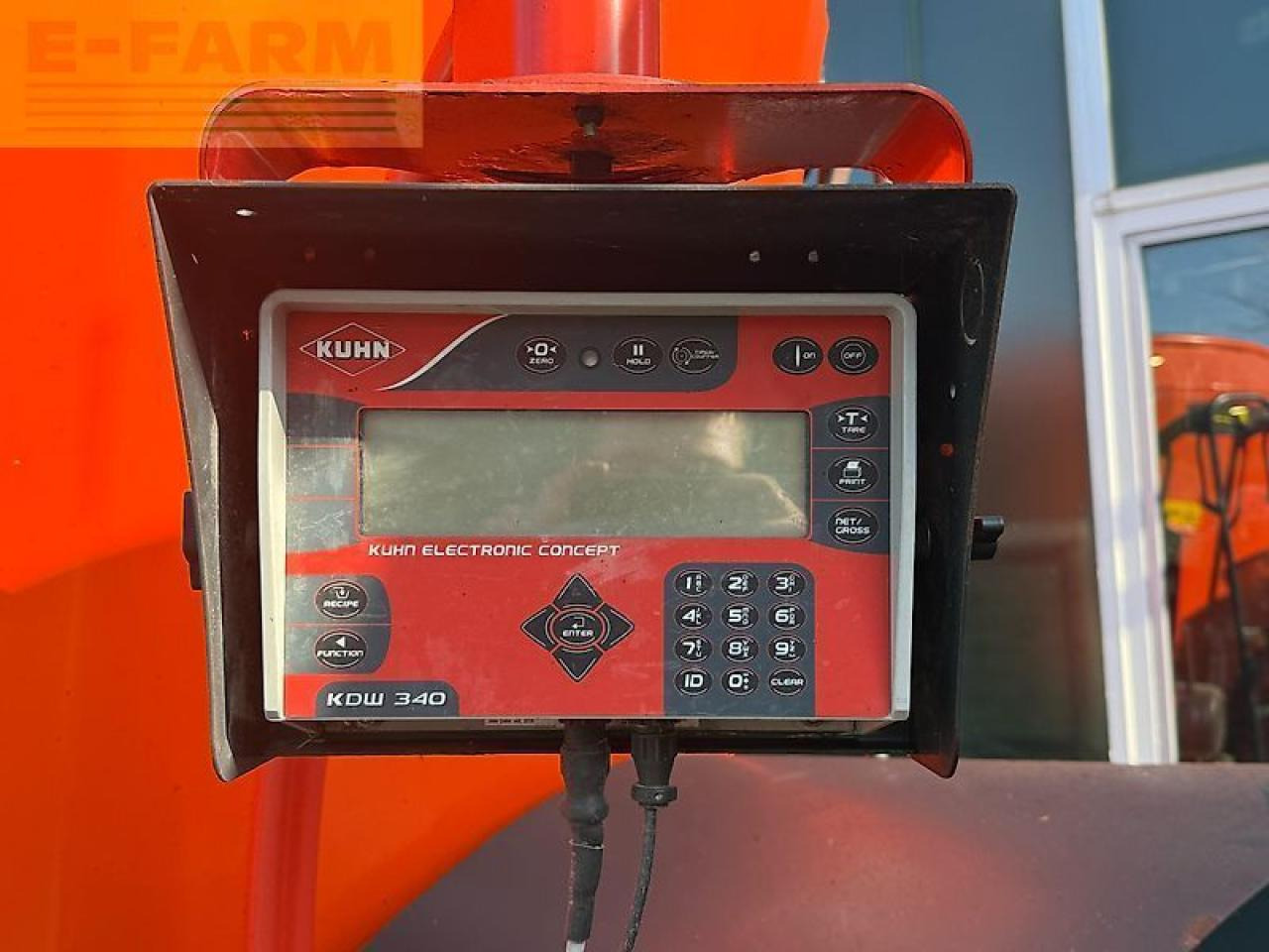 Kuhn futtermischwagen 1670 - Μηχανηματα κτηνοτροφιασ: φωτογραφία 5 Kuhn futtermischwagen 1670 - Μηχανηματα κτηνοτροφιασ: φωτογραφία 5